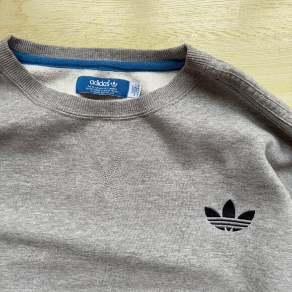 Adidas Originals Grey Crewneck Sweatshirt Long Sleeve Size Extra Large (XL) - Picture 4 of 6